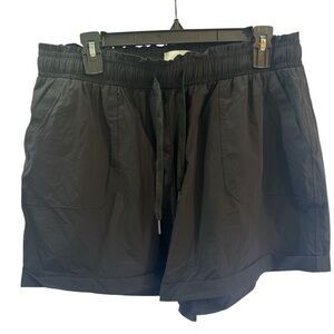 Recreation by thread & supply Women's Black high Waisted elastic shorts